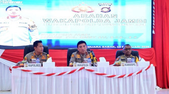 Wakapolda Jambi Berikan Arahan Kepada Personel Polresta Jambi dan Polres Tanjabtim